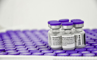 Ministério da Saúde reforça estoques de vacinas da Pfizer 