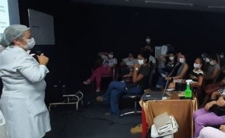 Profissionais do Hospital Regional de Augustinópolis recebem capacitação sobre feridas e curativos