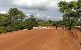 Governo do Tocantins finaliza construção da ponte de concreto sobre o Córrego Arrainha, entre Nova Olinda e Palmeirante
