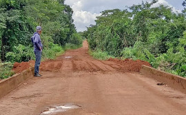 Ageto finaliza reparos em ponte sobre o córrego Chupé na TO-040, entre a TO-050 e o Entroncamento da TO-255 em Monte do Carmo