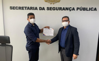  Subtenente da Polícia Militar completa 30 anos de serviços e recebe referência elogiosa do secretário da Segurança Pública do Tocantins
