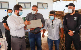 Cidadania e Justiça realiza entrega de 10 mil blocos de concreto produzidos por custodiados à Paróquia Coração de Maria