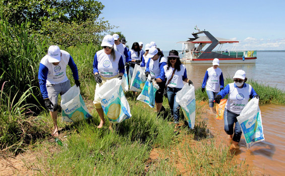 Secretaria do Meio Ambiente e Recursos Hídricos participa de mutirão de limpeza das praias do lago de Palmas