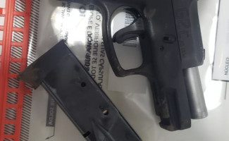 Polícia Civil cumpre mandado de busca e apreensão e prende mulher que tinha arma de fogo em residência de Paraíso