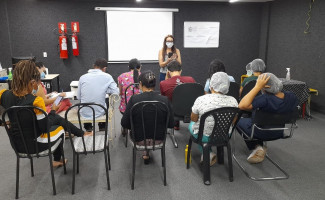 Treinamento sobre Procedimento Operacional Padrão (POP) de limpeza é realizado no Hospital Regional de Augustinópolis 