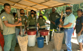 Com apoio do Naturatins, comunidade do Jalapão participa de oficina prática de produção da farinha de jatobá