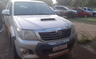  Ação conjunta da Polícia Civil e da Polícia Militar resulta na apreensão de camionete adulterada em Palmas 