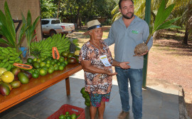 Na Agrosudeste, Dia de Campo sobre Fruticultura resulta em proposta de instalação de agroindústria para processamento de frutas