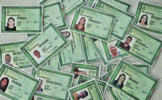 Mais de 3 mil carteiras de identidade aguardam para serem retiradas nas unidades dos  Institutos de Identificação