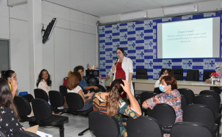 Equipe do Hospital e Maternidade Dona Regina promove palestra em alusão a Semana da Enfermagem