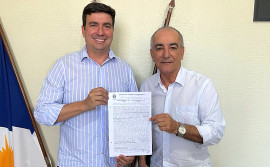 Unitins recebe escritura de terreno para construção de câmpus em Dianópolis