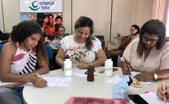 Governo do Tocantins capacita equipes do Programa Criança Feliz de 65 municípios