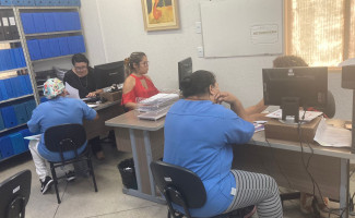 RH do Hospital Regional de Gurupi recebe certificados dos servidores para avaliar progressões