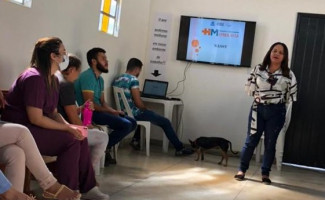 Servidores do Hospital Regional de Arapoema participam de palestra sobre o cuidado com a saúde mental