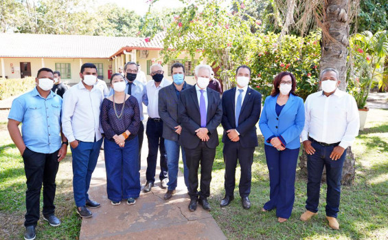 Em Formoso do Araguaia , Governo do Tocantins participa de ação que leva cidadania para a população indígena com emissão de documentos