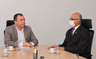 Secretário Wlademir Costa e juiz eleitoral José Maria Lima se reúnem para tratar da segurança no pleito eleitoral de 2022