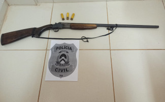 Em São Félix do Tocantins, Polícia Civil prende idoso por posse irregular de arma de fogo e apreende espingarda