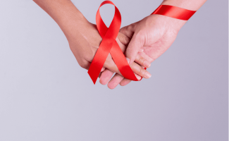 Campanha Dezembro Vermelho traz um alerta aos jovens sobre HIV/Aids