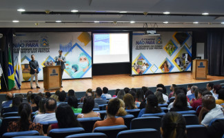 Titulares da SES-TO homenageiam servidores da Pasta 