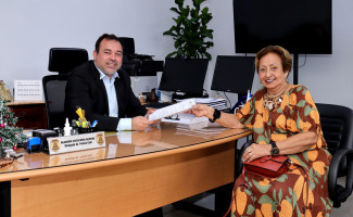 Secretário Wlademir Costa se reúne com prefeita interina de Araguacema para tratar sobre demandas na área de segurança pública