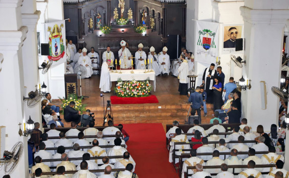 Governador Wanderlei Barbosa participa da Missa Solene de posse do novo bispo da Diocese de Porto Nacional