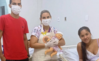 Equipe de Fisioterapia do Hospital Regional de Paraíso promove ações de orientações na Maternidade