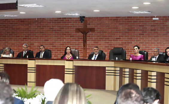 Governador Wanderlei Barbosa participa da posse da nova mesa diretora do TJTO e enaltece a presença feminina na Corte