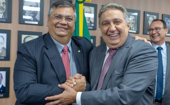 Em Brasília, vice-governador Laurez Moreira se reúne com ministro do STF, Luís Roberto Barroso, e ministro da Justiça, Flávio Dino