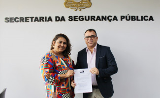 Secretário Wlademir Costa recebe vereadora de Pedro Afonso para tratar de ações de enfrentamento a violência doméstica no município 