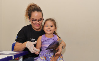 Projeto Fênix leva informação e serviços de cidadania a mulheres do bairro Maracanã, em Araguaína 