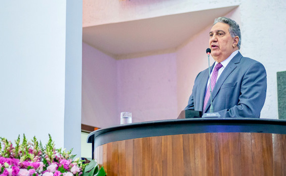 Vice-governador do Tocantins, Laurez Moreira, prestigia Sessão Solene da Aleto em homenagem às mulheres