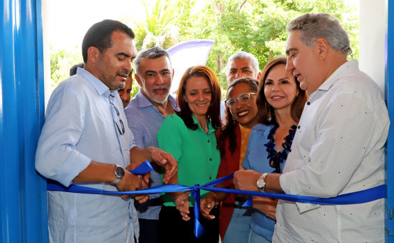 Em Esperantina, governador Wanderlei Barbosa entrega obras de reforma geral da Escola Estadual Joaquina Maria da Silva