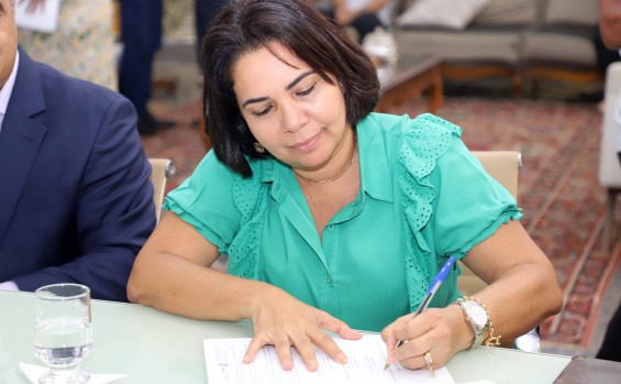 Governador Wanderlei Barbosa e presidente do TJ assinam acordo para regularização de área de Associação dos Servidores do Tribunal