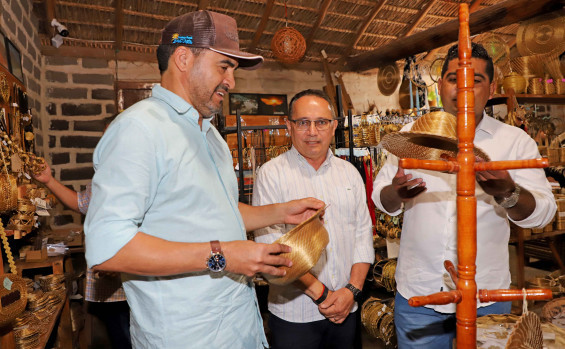 Nos povoados do Prata e Mumbuca, governador Wanderlei Barbosa busca soluções para demandas das comunidades tradicionais