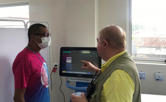 SES-TO capacita equipes da UNACON de Araguaína para uso de novos equipamentos