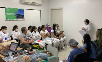 Curso sobre atendimento seguro à pessoa idosa hospitalizada é realizado no HRA