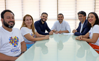 Governador Wanderlei Barbosa assina decreto que institui a Carteira de Identificação de Pessoa com Transtorno do Espectro Autista no Tocantins