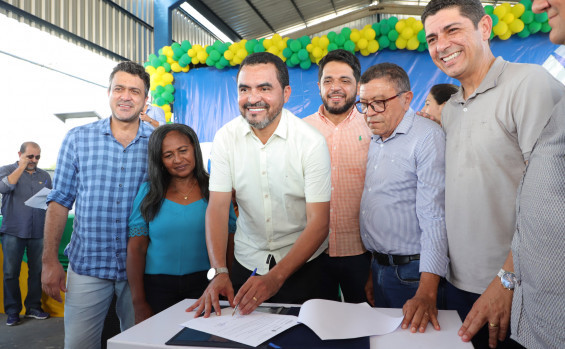 Em Juarina, governador Wanderlei Barbosa inaugura pavimentação asfáltica e destacamento da Polícia Militar e prestigia Festa do Milho