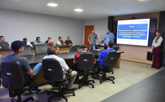 Motoristas da SES-TO recebem orientações sobre boas práticas e deveres da função