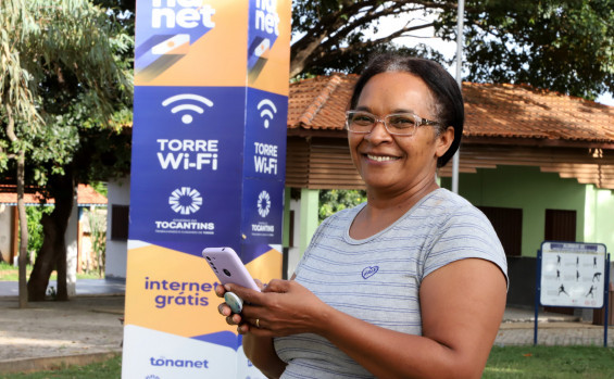 No Jalapão, governador entrega as primeiras torres de projeto que vai conectar comunidades tradicionais do Tocantins ao mundo