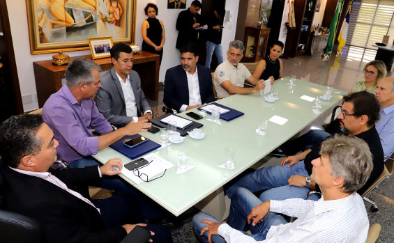 Representantes de investidora europeia visitam Área de Proteção Ambiental Serra do Lajeado