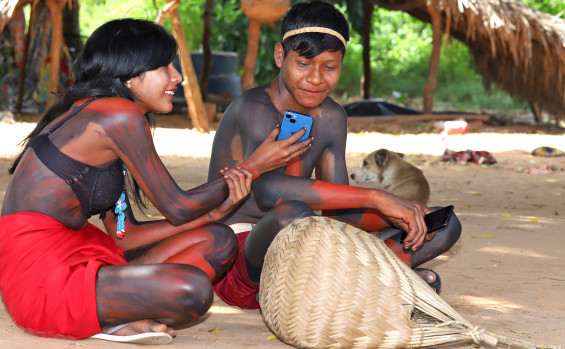 19 de abril: Wanderlei Barbosa se torna o primeiro governador a levar acesso gratuito à internet para comunidades indígenas do Tocantins