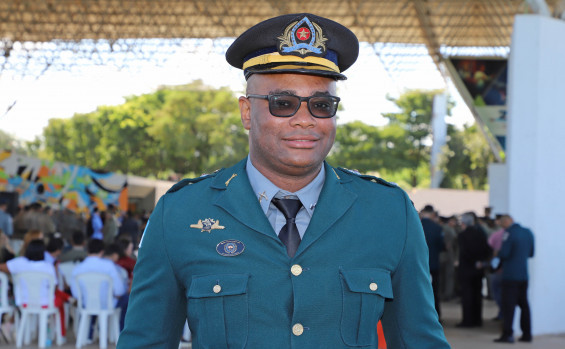 Governador Wanderlei Barbosa concede mais de 600 promoções à PMTO durante Solenidade Tiradentes