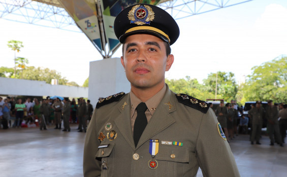 Governador Wanderlei Barbosa concede mais de 600 promoções à PMTO durante Solenidade Tiradentes