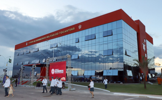 Com investimento de R$ 16 milhões, nova sede do Corpo de Bombeiros é inaugurada em Palmas com promoções de 60 efetivos da corporação