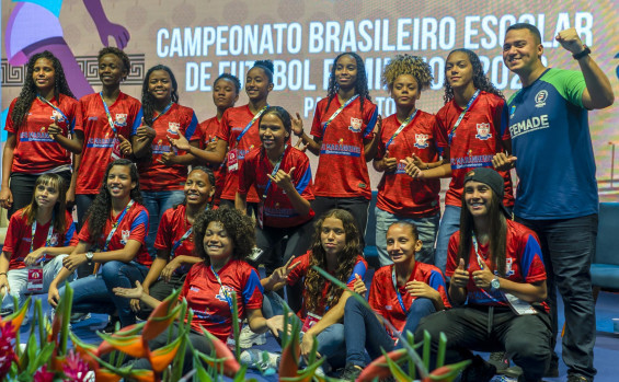 Vice-governador do Tocantins Laurez Moreira prestigia cerimônia de abertura do Campeonato Brasileiro Escolar de Futebol Feminino e destaca esporte como ferramenta para o desenvolvimento educativo