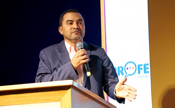 Governo do Tocantins lança o Programa de Fortalecimento da Educação, que proporcionará 11% de reajuste aos professores e bolsa para alunos