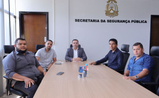 Secretário Wlademir Mota Oliveira e prefeito de Carmolândia debatem reforço na segurança pública do município