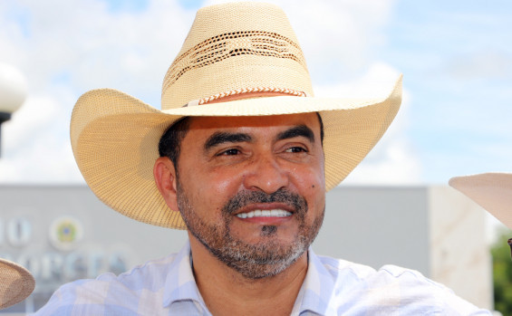 Em Angico, governador Wanderlei Barbosa participa da tradicional cavalgada e reforça a importância dos movimentos culturais do Tocantins