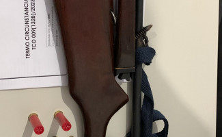 Em Wanderlândia, Polícia Civil cumpre mandado de busca e apreende arma de fogo em casa de taxista investigado por estupro